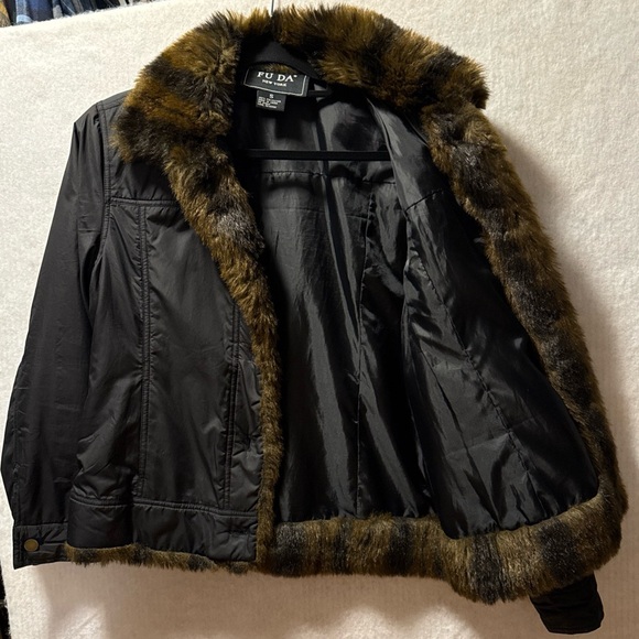 FUDA New York  Women’s Fur Trim Jacket Size S Black Button Pockets EUC - Picture 5 of 11